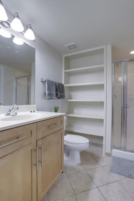 Fantastic 2 Bedroom Condo At Pentagon City Arlington Esterno foto